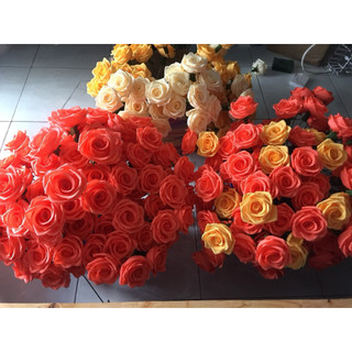 hoa hồng ghép cánh bằng giấy nhún thủ công