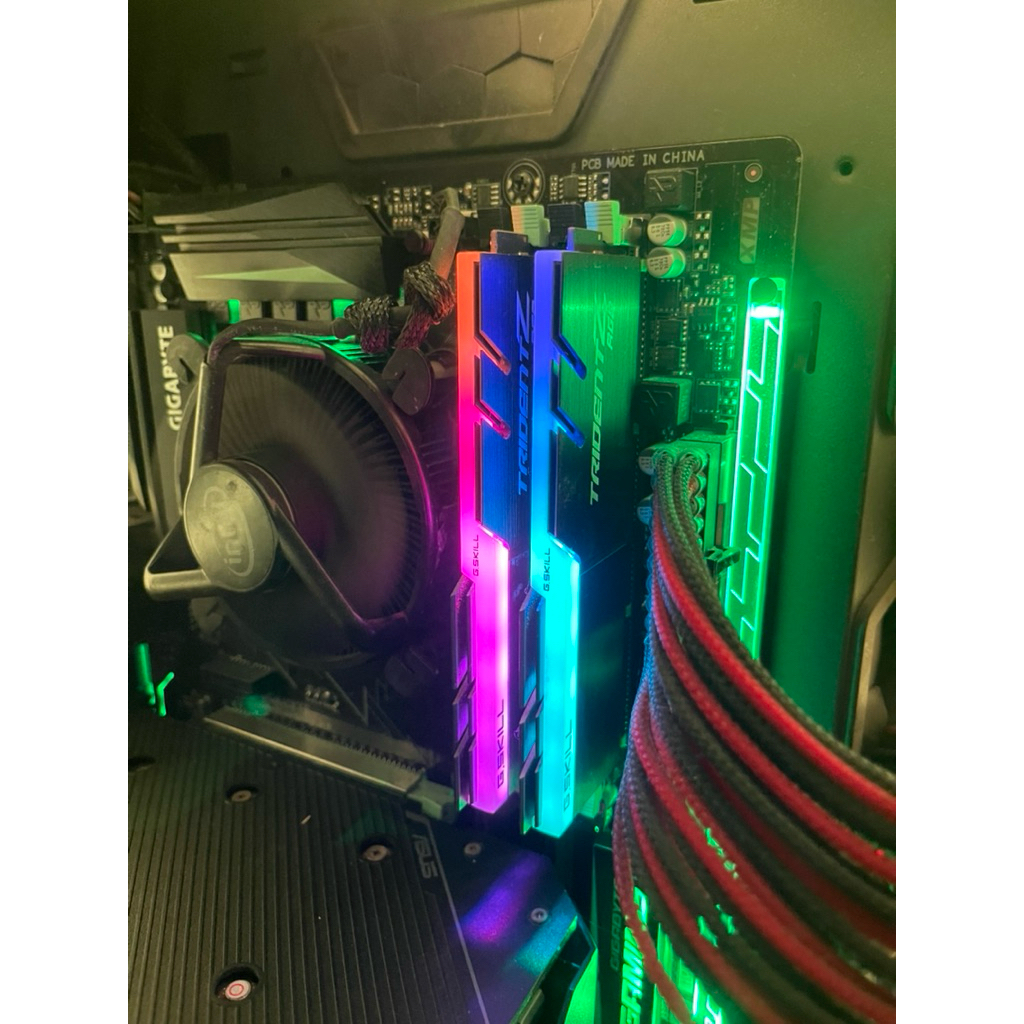 Ram Gskill 32G/3600 led rgb bảo hành 2027