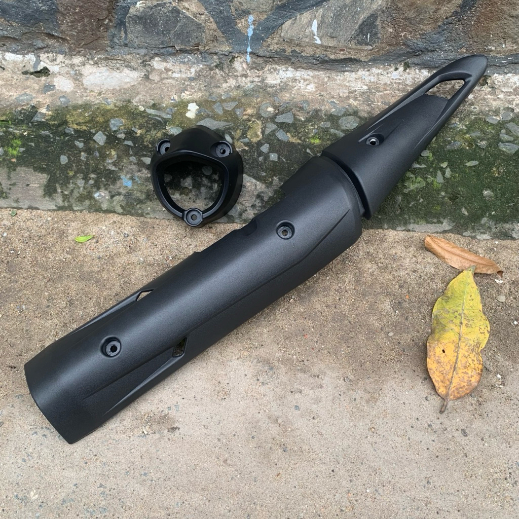  Ốp pô và chụp đích pô xe exciter 150 giả zin màu đen 