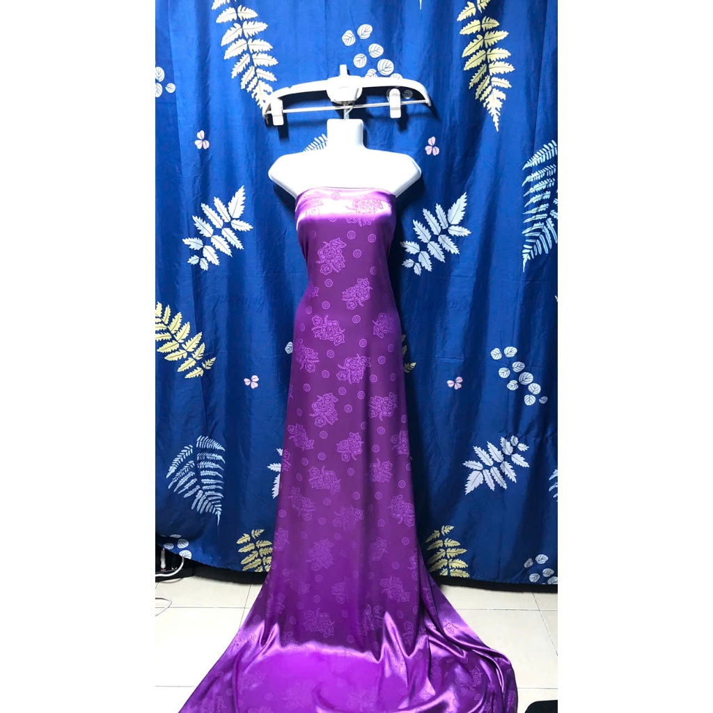 C785 - Vải Gấm lụa hoa màu tím môn, co dãn