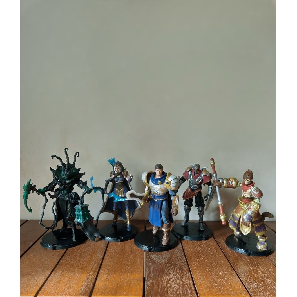 Liên Minh Huyền Thoại mô hình (League of Legends)