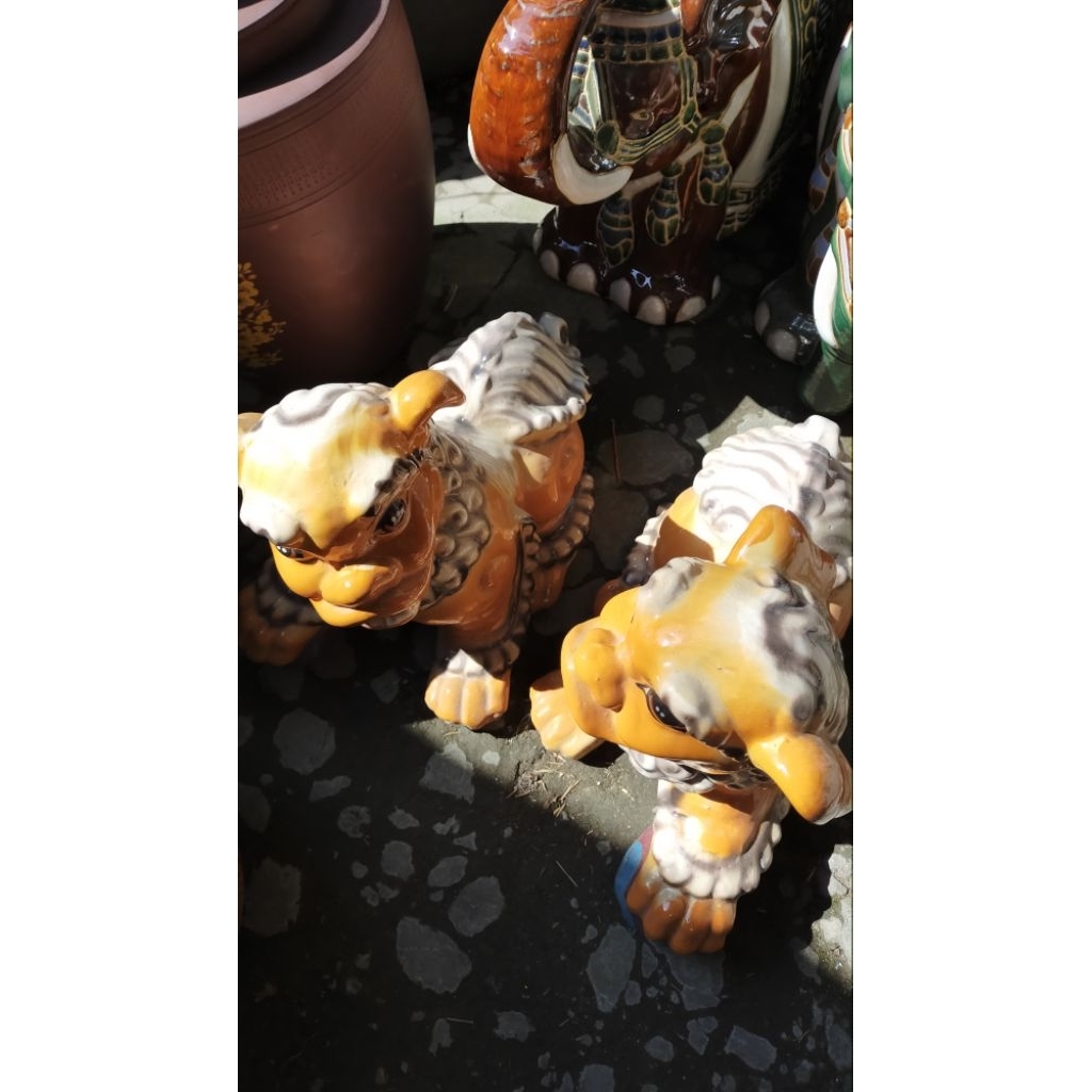 Cặp tượng gốm Kỳ Lân gốm sứ phong thủy