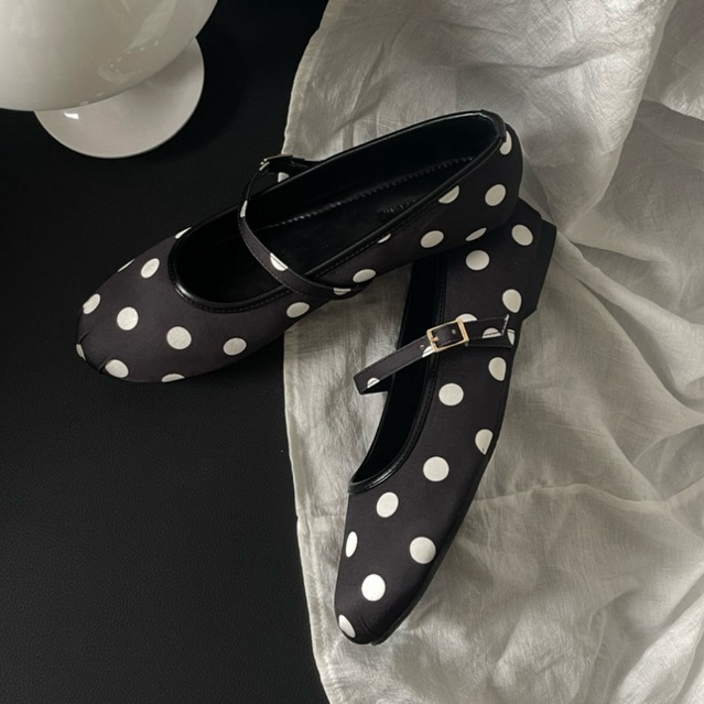 Giày búp bê nữ thời trang Blaue Blume đế bệt quai ngang họa tiết chấm bi Dotty Maryjane