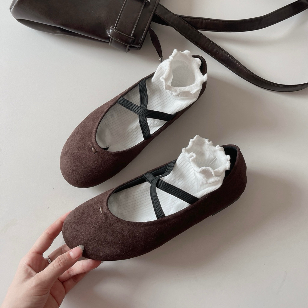 Giày búp bê nữ thời trang Blaue Blume Giày đế bệt da lộn Dây chun chéo - Brownie Ballet