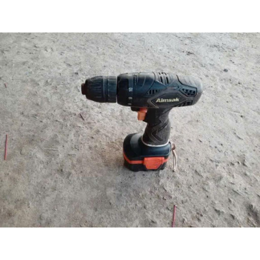 khoan Aimsak 14.4v, hàng nhật bãi, máy còn khá đẹp