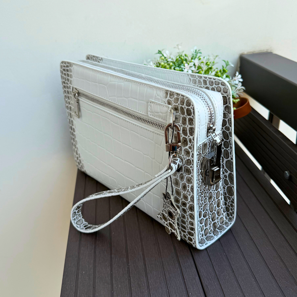 ( Da Bò Vân Cá ) Túi Clutch Cầm Tay Da Bò Dập Vân Cá Khoá Số, Thiết Kế Sang Trọng