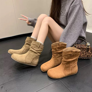  Giày bốt boots thời trang nữ thu đông chất liệu da lộn đế bằng cao tới giữa bắp chân 
