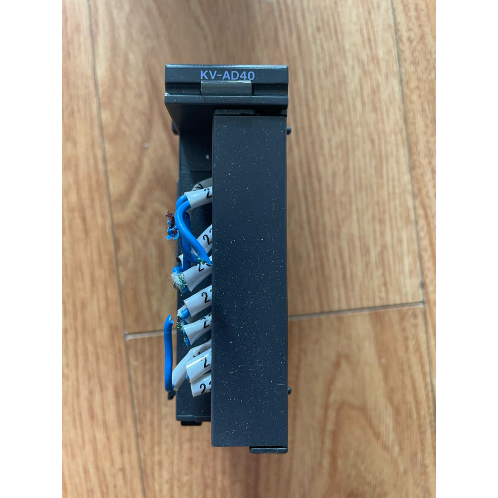 Module mở rộng Analog Input Keyence KV-AD40 – Hàng tháo máy( 92%), zin 100%, hoạt động tốt