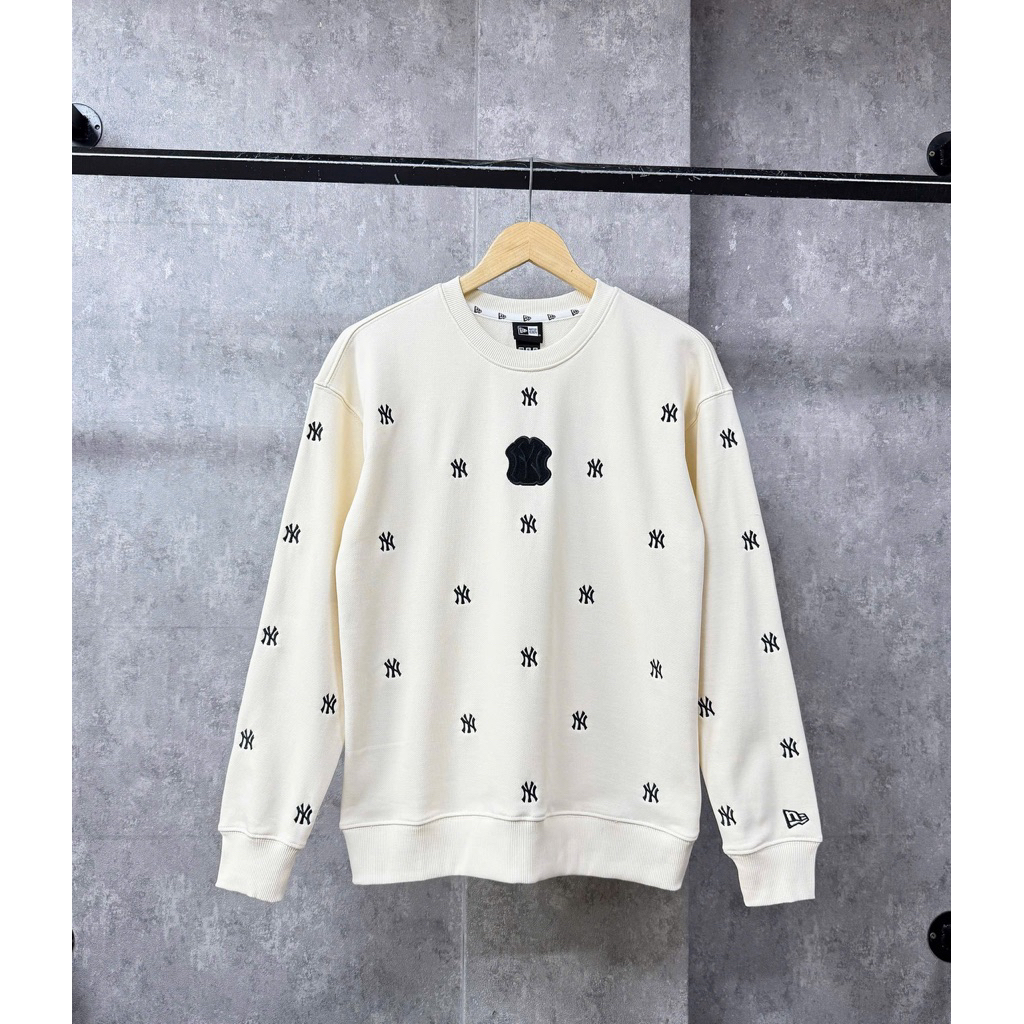 [CHÍNH HÃNG 100%] Áo Thun Tay Dài New Era Kem Logo Thêu