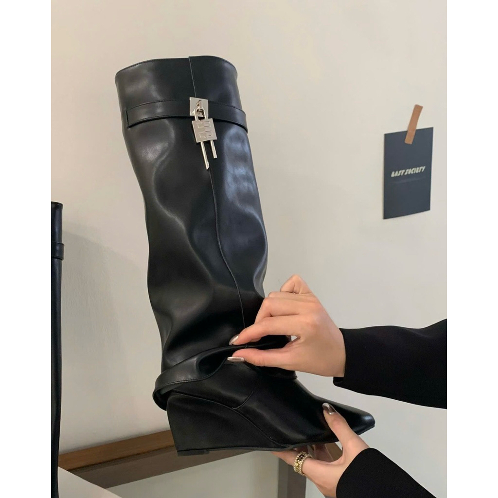 Boot khoá giấu đế hàng Mijili fullbox