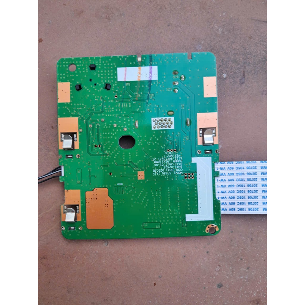 bo mạch màn hình máy tính samsung 24 inch - model:LF24F350FHEXXV - tháo máy