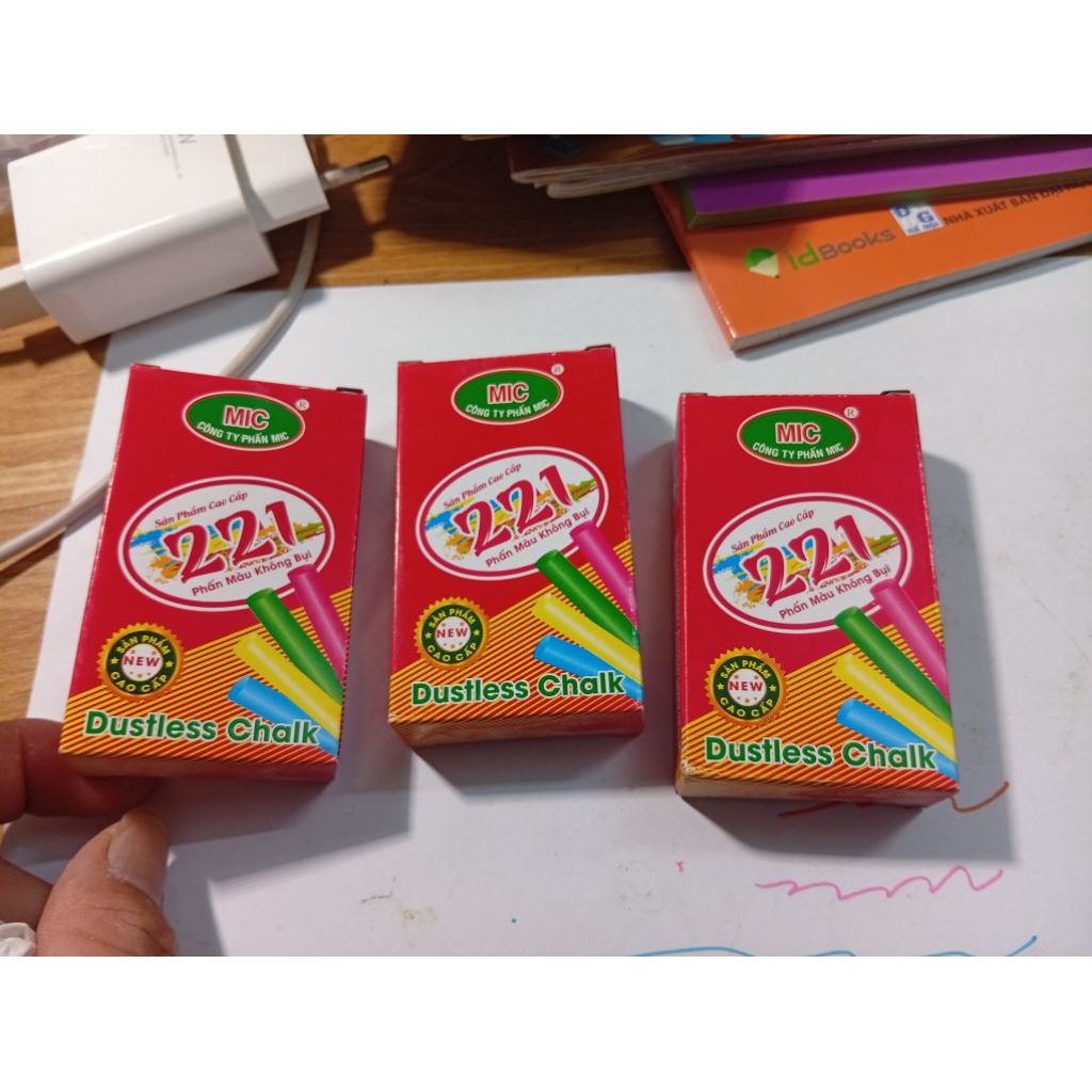 Combo 3 Phấn màu mic, phấn viết bảng, phấn MIC