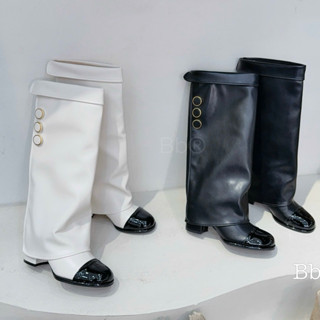  Boot đùi Mijili 3 cúc cổ bẻ mũi tròn da bóng gót trụ 5cm dáng ống xuông qccc fullbox 