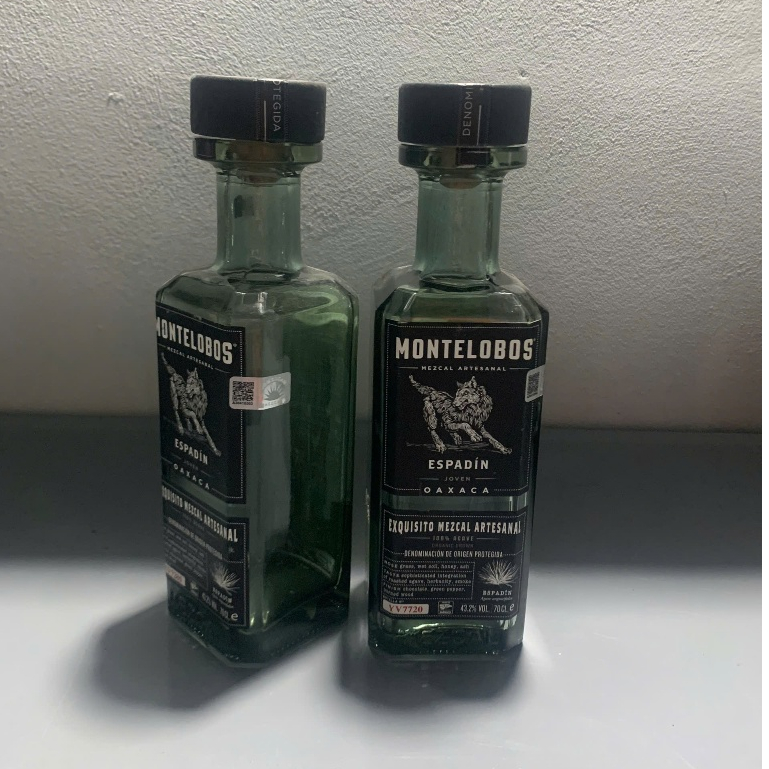 Vỏ Chai Mezcal Montelobos| Chai Decor Cao Cấp – Trang Trí Quán Bar, Cafe,Studio – Sưu Tầm Rượu Ngoại