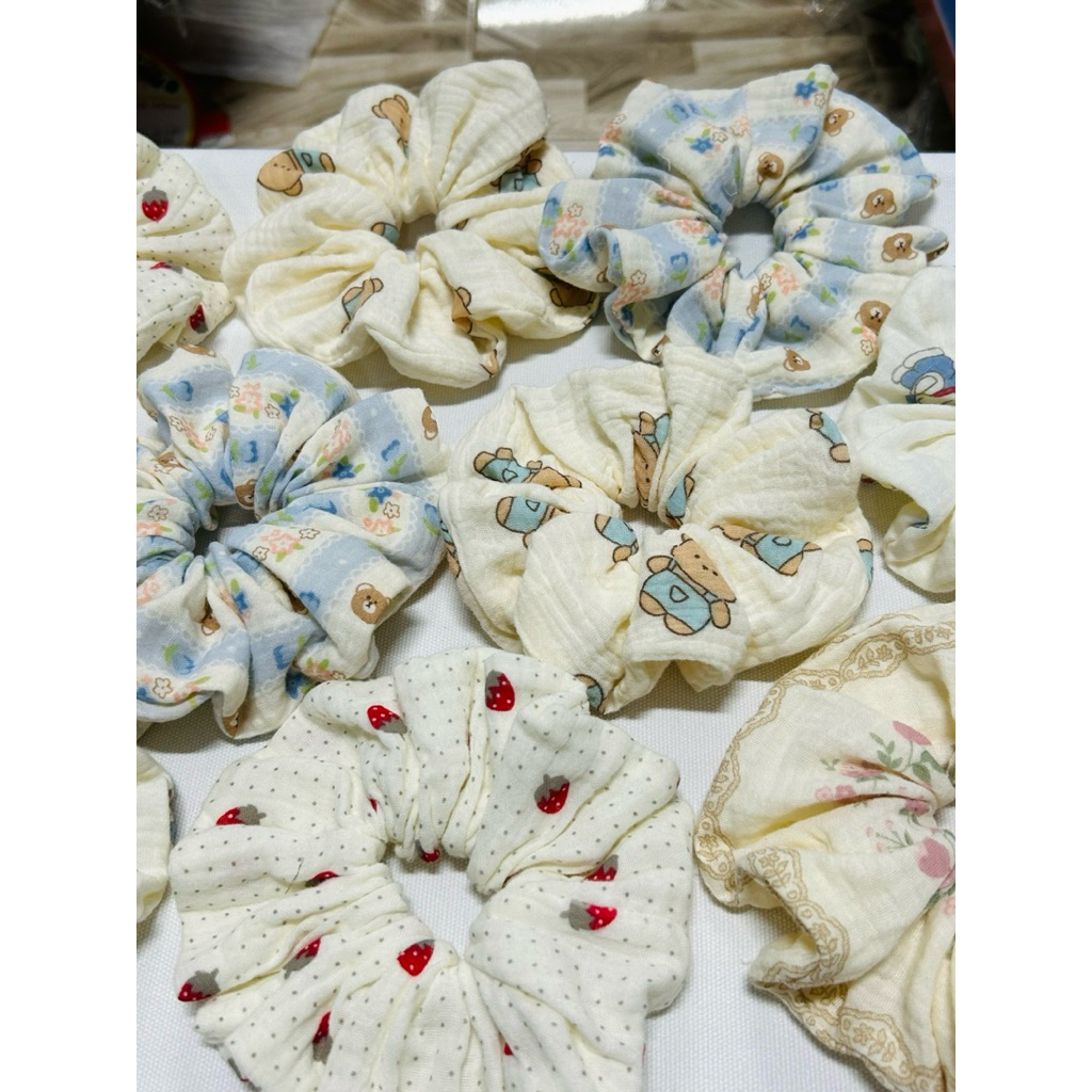 Srunchies Muslin Size Lớn 14cm-Bản To Mềm-Cột Êm Không Hư Tóc🌸🌈