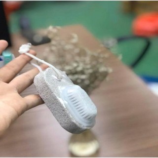 ĐÁ BỌT CHÀ GÓT CHÂN KÈM BÀN CHẢI CHÀ MÓNG