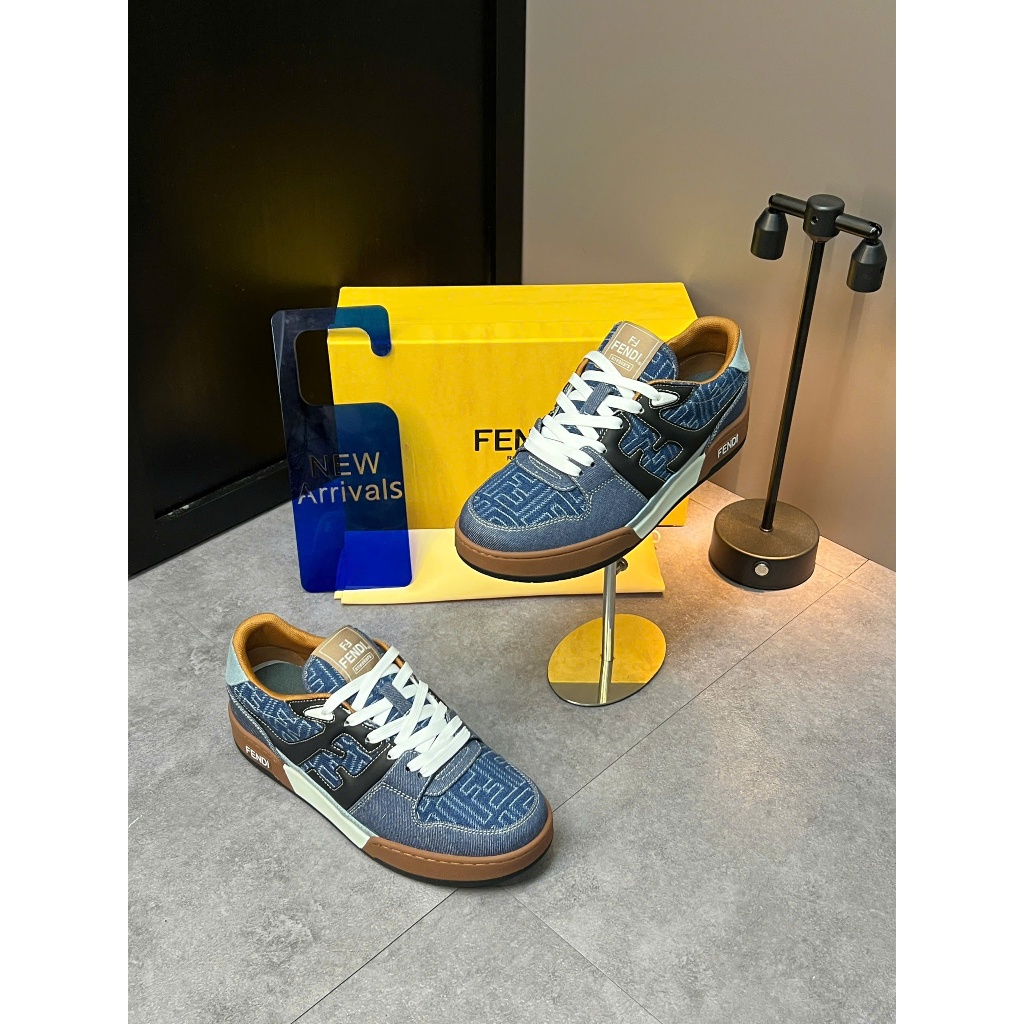 Giày dây Snk Dsquared2 màu đen dệt vân chữ màu trắng vàng monogram thêu vạch sọc ngang quai đế cói p