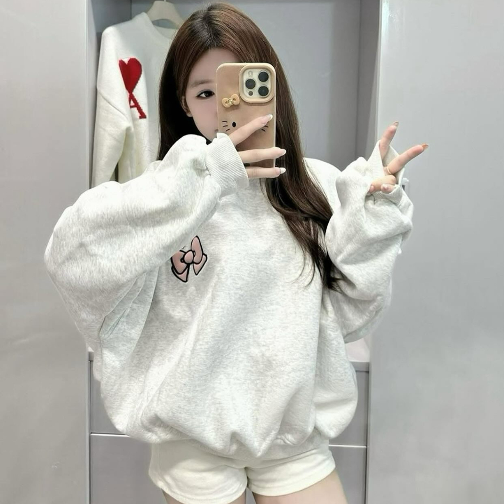 Áo Sweater Nữ Thifu Store Form Rộng Chất Nỉ Bông Mềm Mịn Ấm Áo In Nơ Hồng Kitty 2 Size L XL
