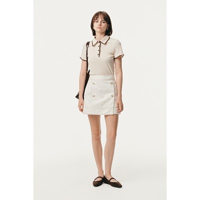 Chân váy ngắn vải khaki phối chỉ màu Mono Talk - MCS25S-B20006TK