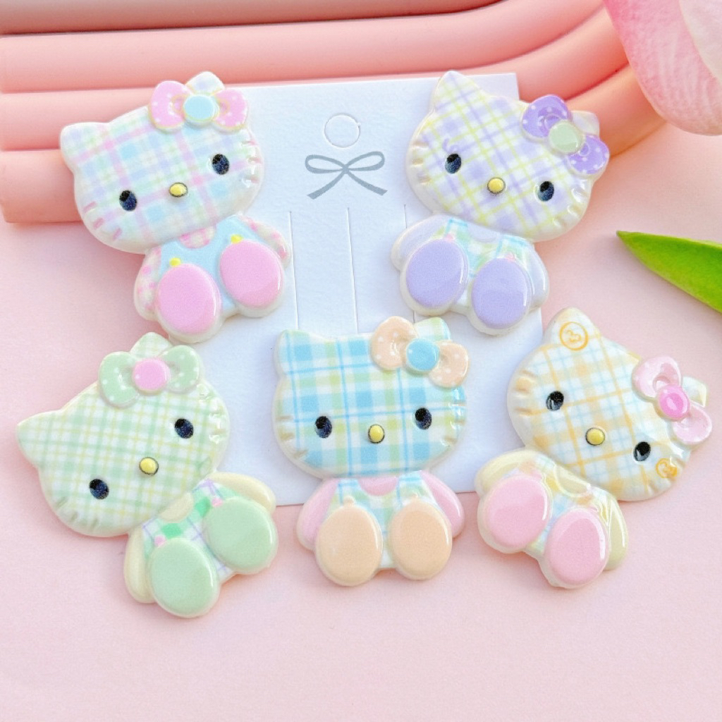 Charrm Kiity size lớn kute dễ  thương