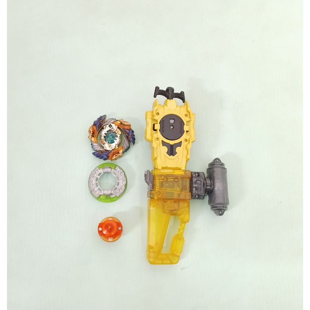 Con quay Beyblade Burst - Combo Geist Fafnir.8'P.Ab Level chip kèm Đồ Phóng Đã Qua Sử Dụng