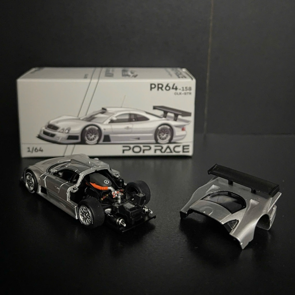 Poprace BOX - Mercedes Benz CLK-GTR Silver PR640158 1:64