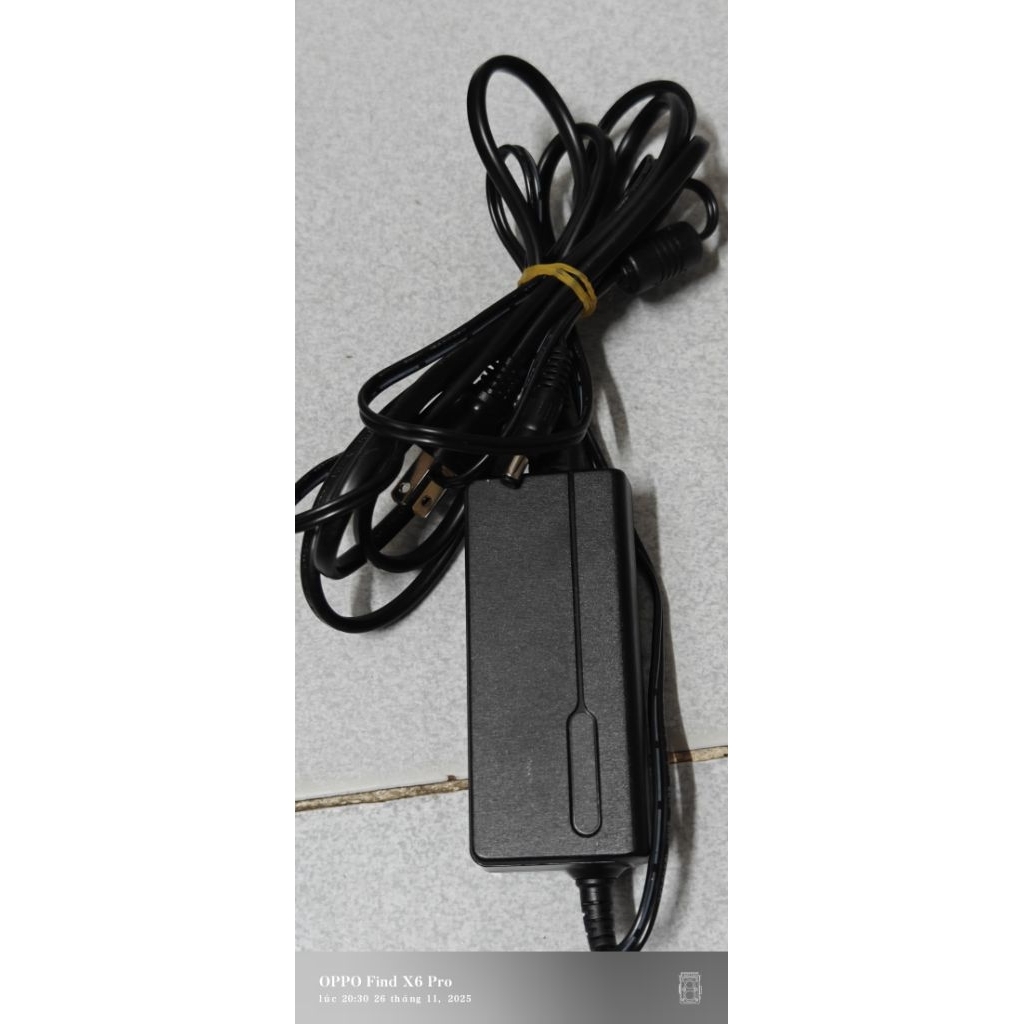 adapter 12v 4A điện 220v mới xịn