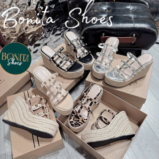 NS2 Dép xuồng đế cối 3 quai ngang đinh vàng cao 9 cm - Bonita Shoes D203