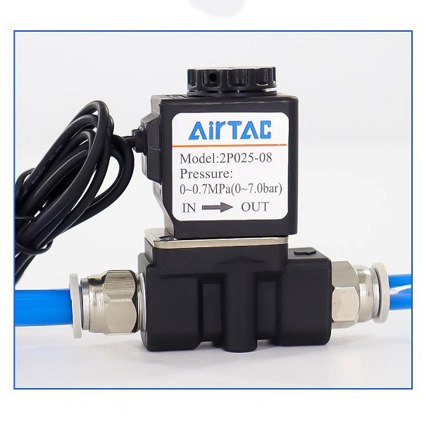 Van điện từ 2P025-08 đóng mở khí nén và nước nhỏ thân nhựa ren 13mm