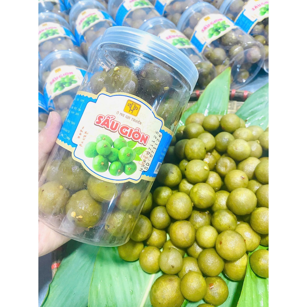 Hộp 450g ô mai sấu giòn chua cay và ô mai sấu giòn gừng -(Tặng kèm muối ô mai)