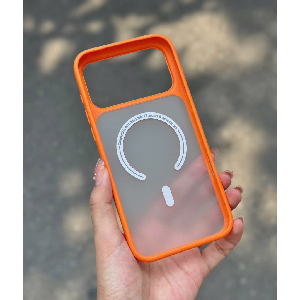 Ốp X-LEVEL ARMOR MAGNETIC Case lưng nhám viền màu từ tính dành cho ip17 pro/ ip 17 pro max