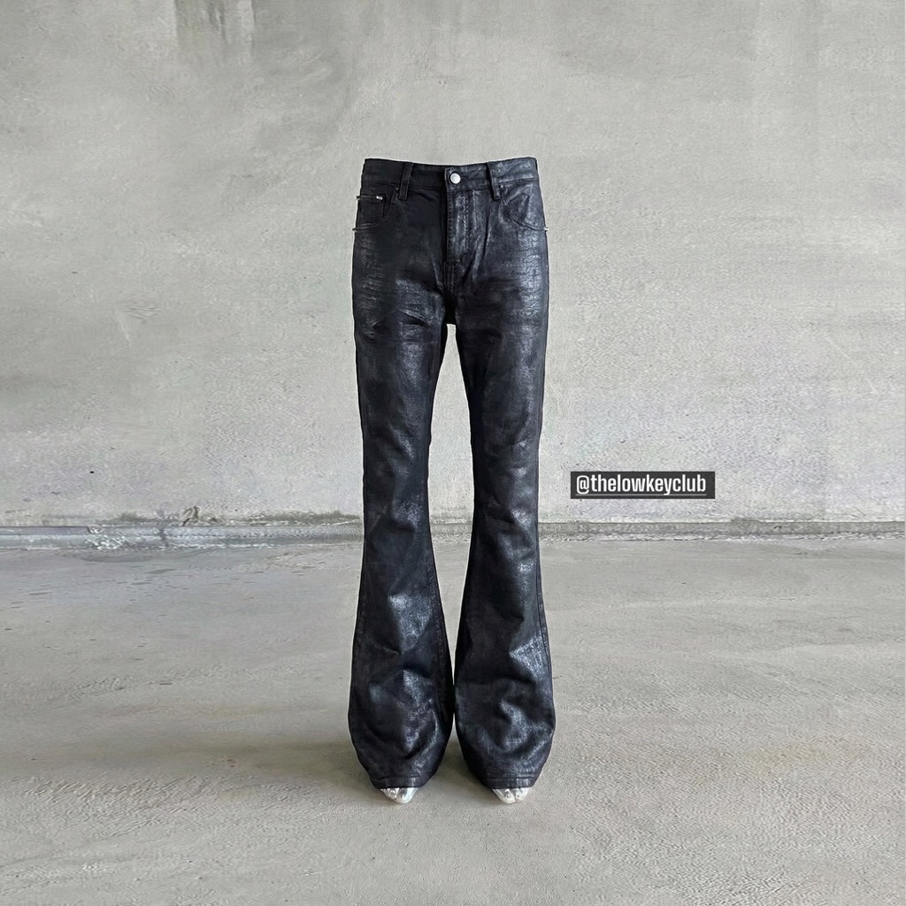 Quần Jeans Loe /Flared Coated Jeans Black/  LOWKEY®CLUB