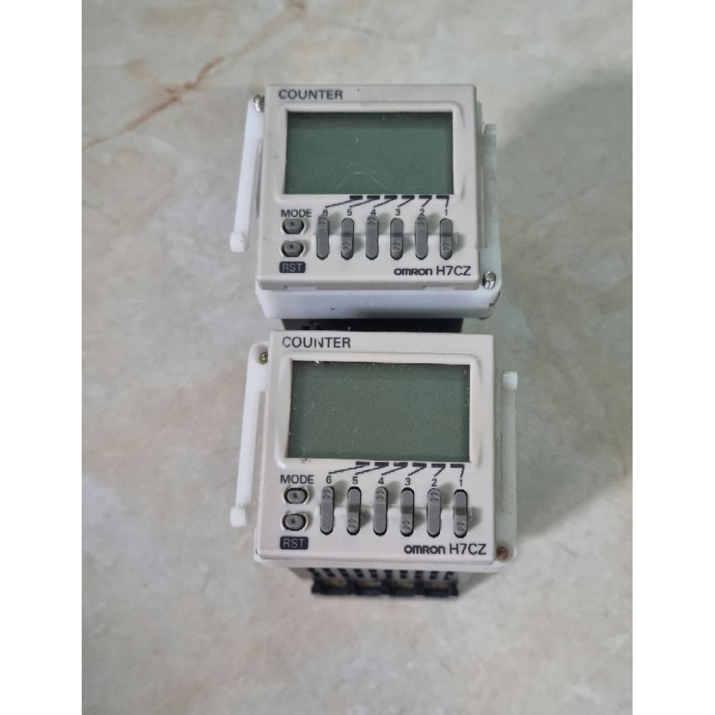 Bộ đếm counter Omron H7CZ-L8 (2nd tháo máy đẹp)