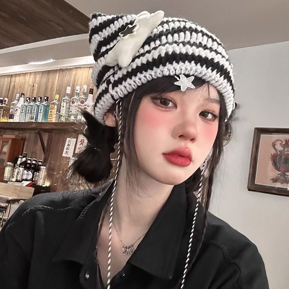 Mũ Móc Len Handmade Phong Cách Hàn Quốc – Mũ Len Beanie Nữ Cá Tính, Mũ Len Sọc Đen Trắng Cute, Mũ Đô
