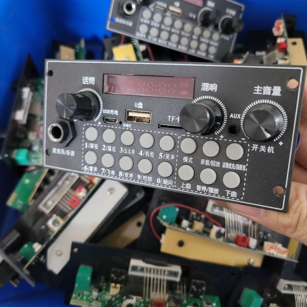 mạch loa blutooth karaoke dùng pin 4.2v mạch cũ qua sử dụng