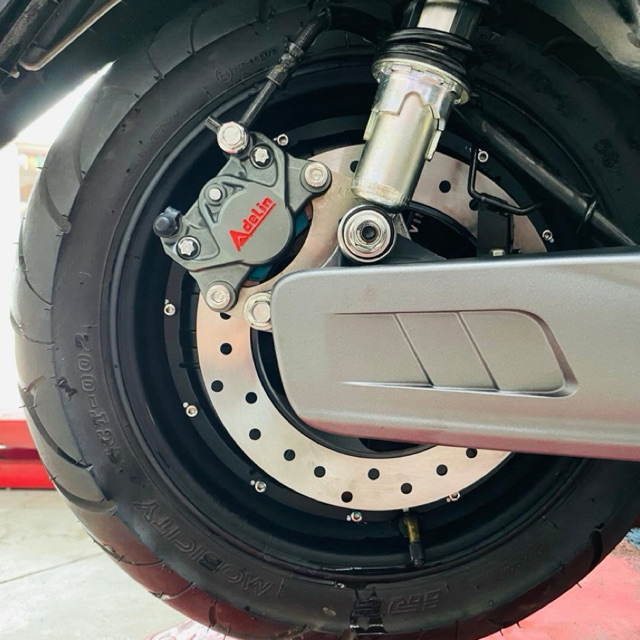 Pát sau LT_racing gắn heo 2pis đối xứng cho Vento S/Neo lên đĩa 220, chất liệu inox304 bao chắc chốn