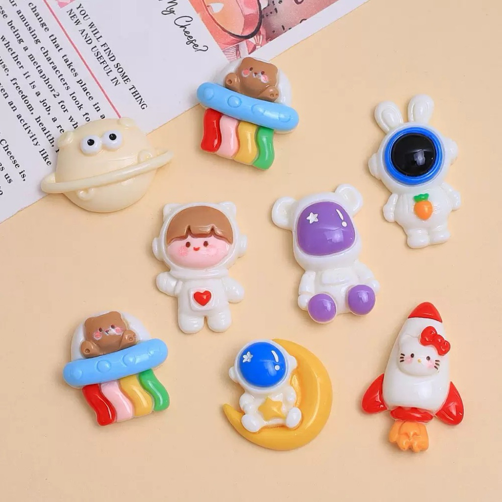 ( Mua từ 3sp để được giá tốt ) Charm 3D nổi Phi Hành Gia