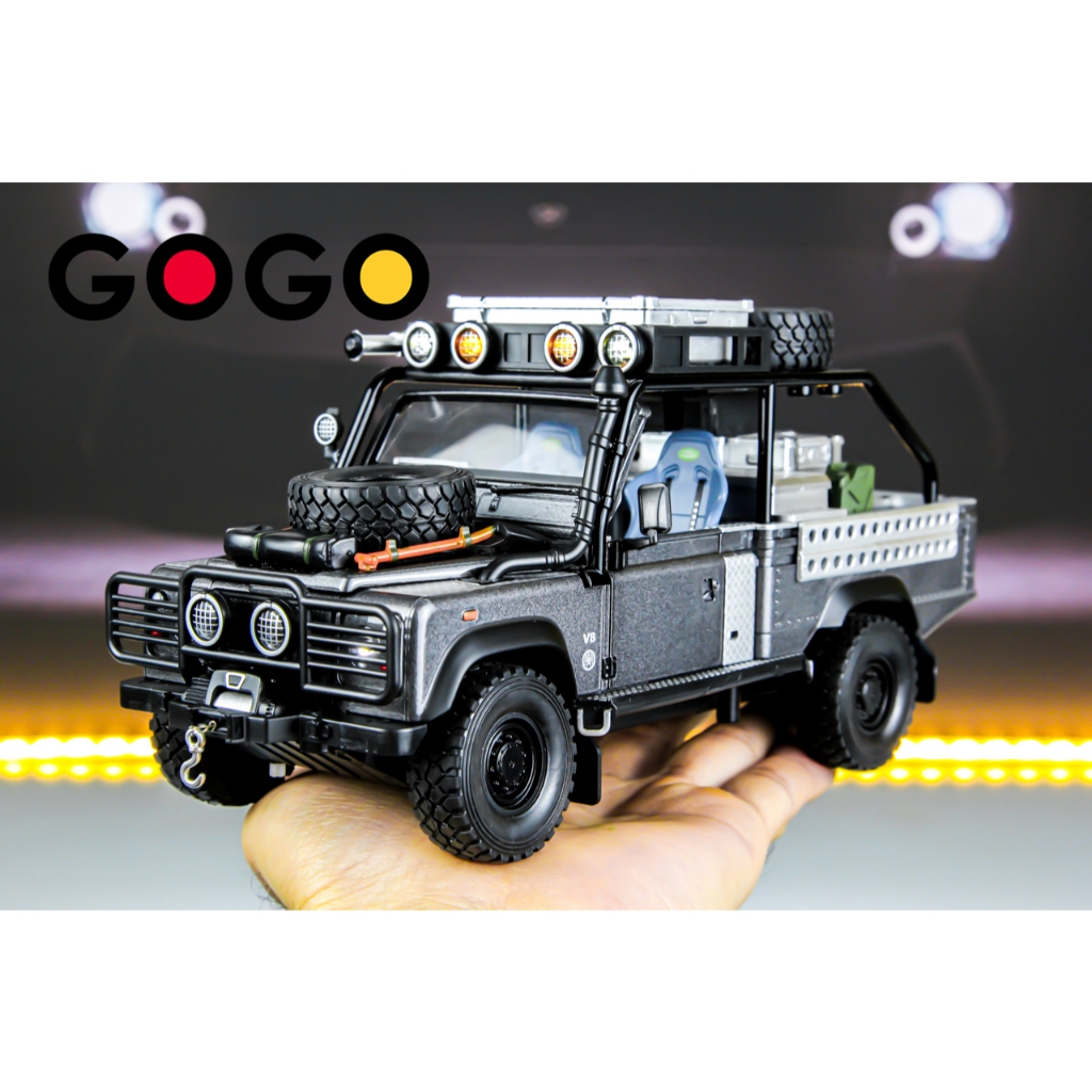 Xe mô hình Land Rover Defender 110 Offroad 1:24