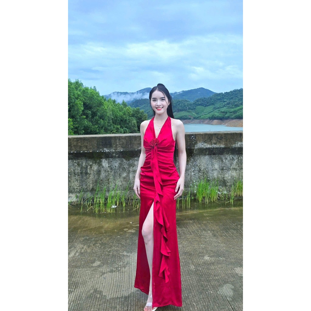 Đầm Cổ Yếm Hở Lưng Dự Tiệc Sang Chảnh - Váy Cổ Yếm Hở Lưng Dài Tôn Dáng