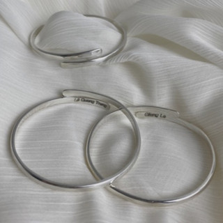 Vòng Tay Bạc 925 Trơn Bangle Cao Cấp, Khắc Tên Theo Yêu Cầu, Thiết Kế Unisex, Cặp Đôi | Le’SILVER