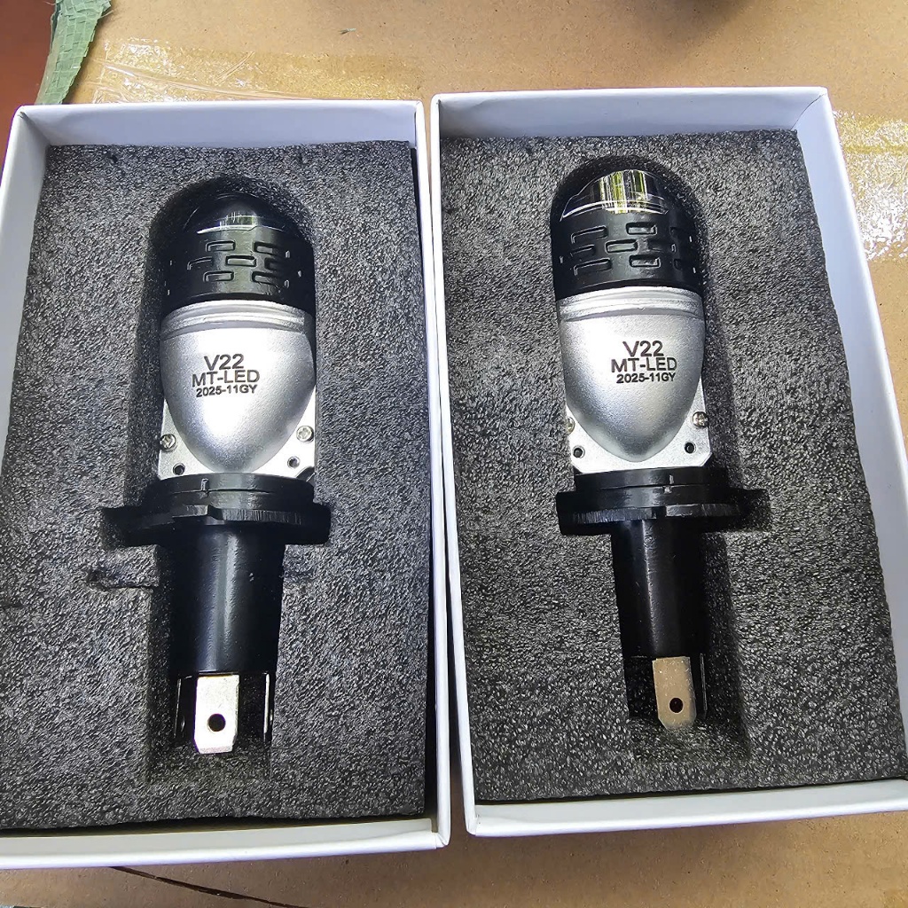 Bóng pha Led ô tô, xe máy V22 ULTRA Siêu sáng, chân H4 Công suất 60W.