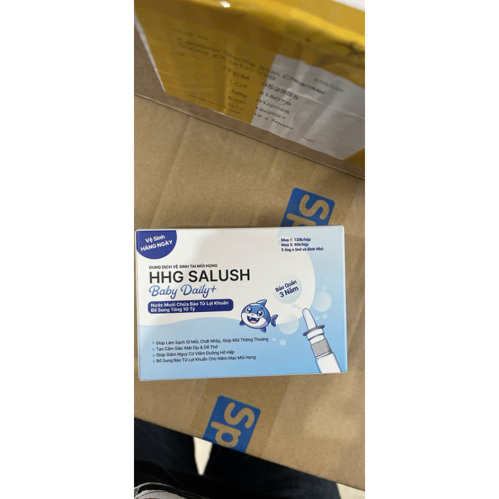 Nước Muối , Xịt mũi SALUS ROYAL Chứa Bào Tử Lợi Khuẩn Giảm Viêm Đường Hô Hấp Do Virus (5 ống x 5ml) 