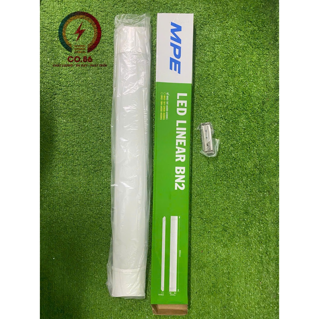 Đèn Led Bán Nguyệt MPE Thân Đèn Nhựa BN2-18T 18W Ánh Sáng Trắng