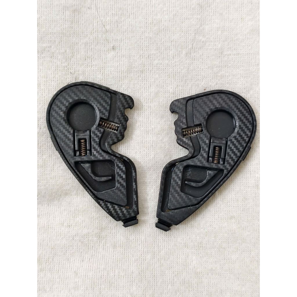 Chốt kính thay thế cho nón bảo hiểm Fullface ROC 08, ROC 01,Yohe 978,Yohe 977,Yohe 978 plus,Yohe 981