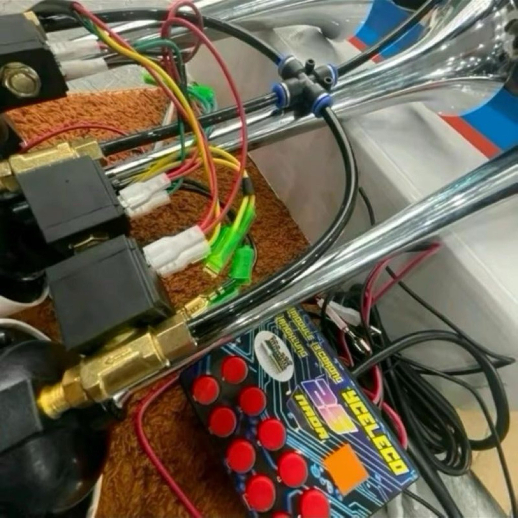 Kèn basuri 3 loa và hộp nhạc 25 bài dùng cho xe có bình hơi