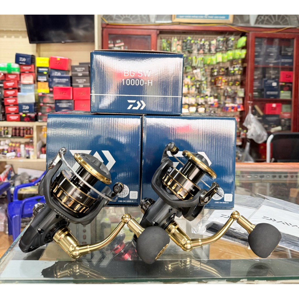 Máy câu DAIWA BG SW 8000-10000 chính hãng.kháng mặn bền Bỉ ,bạo lực .chuyên câu biển câu cá lớn …