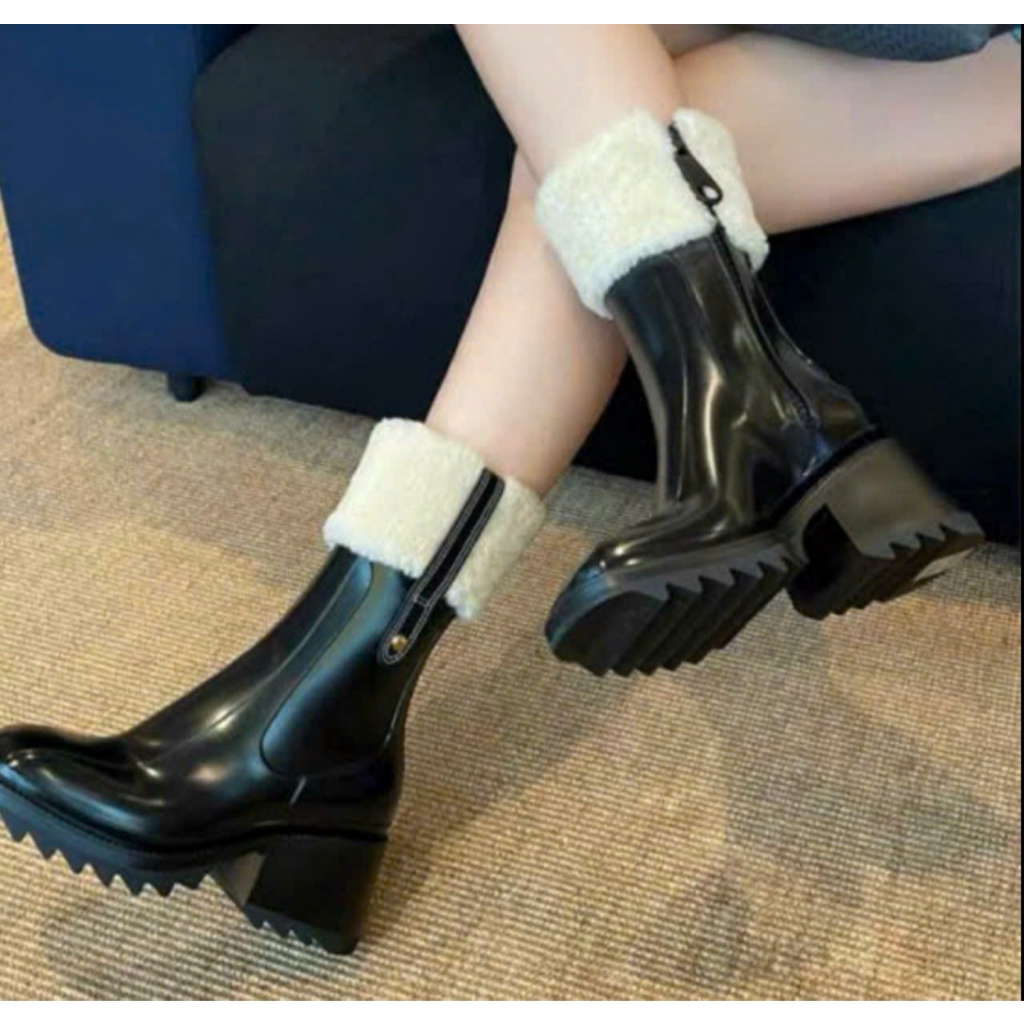 (Siêu Sale) Bốt Lửng Cổ Lông Boot Martin Bốt Da Lộn Boot Cổ Cao Khóa Cạnh Gót Vuông 7 Phân Giày Đi Mưa (Sẵn Hàng)