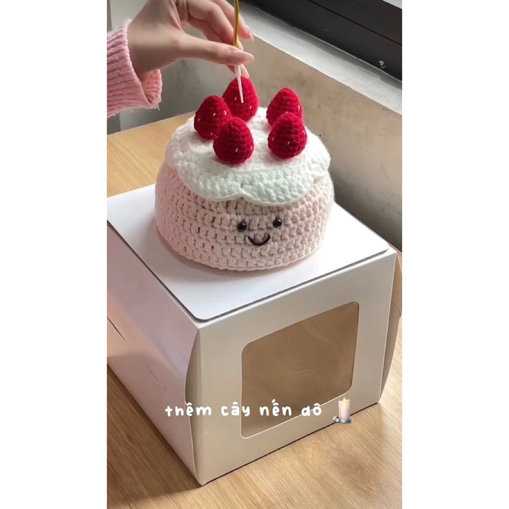 Bánh kem bằng len “Khó dỗ dành”