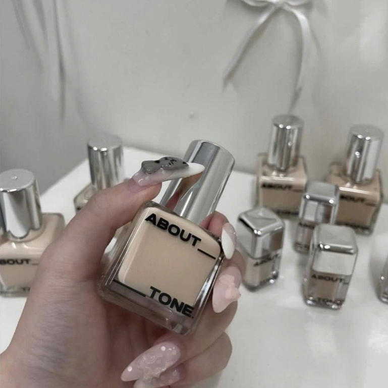 KEM NỀN ABOUT TONE SKIN LAYER FIT FOUNDATION 30ML-MỎNG NHẸ,MỊN LÌ TRÊN DA #22 IVORY