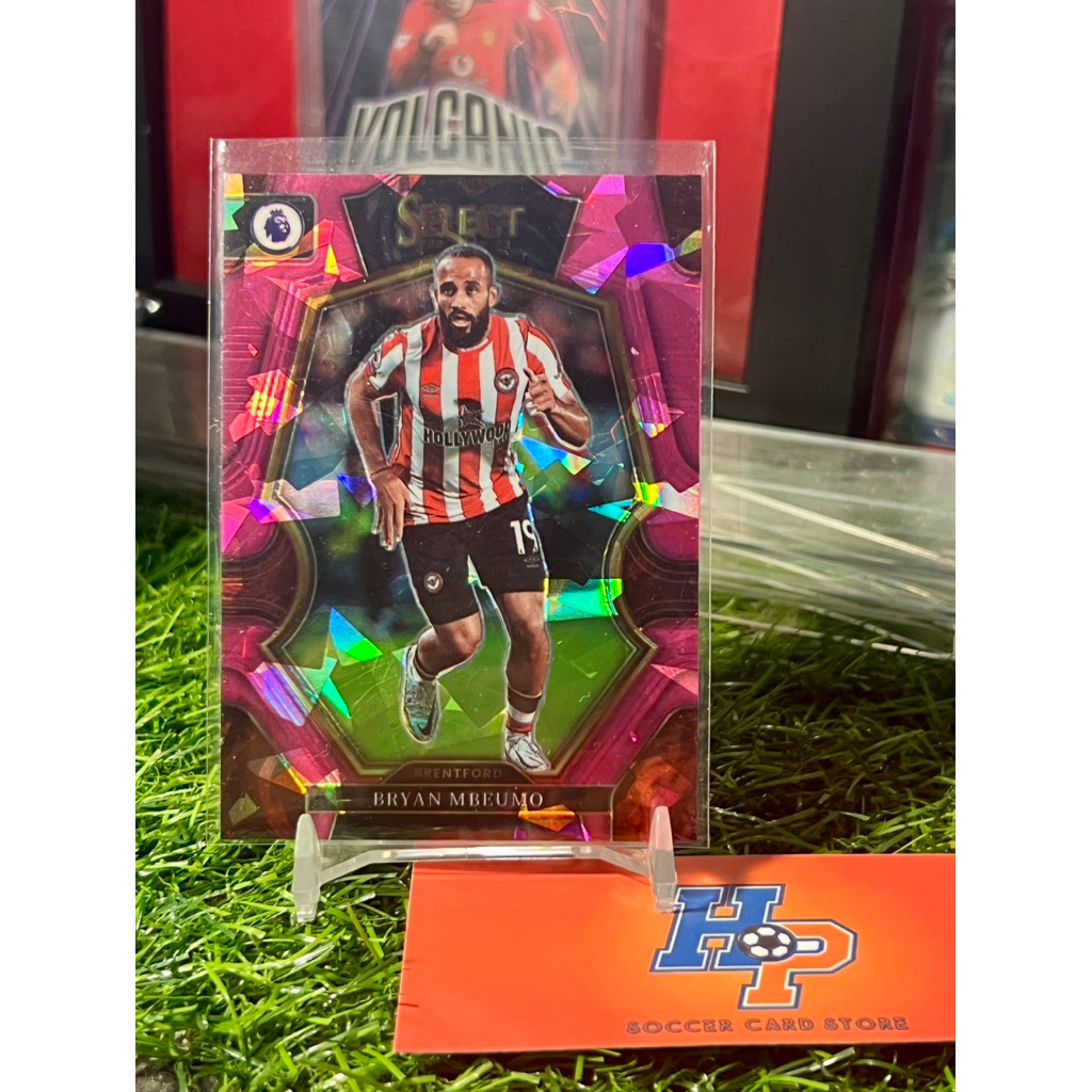 Thẻ bóng đá Bryan Mbeumo Pink Ice Panini Select EPL 2022/23